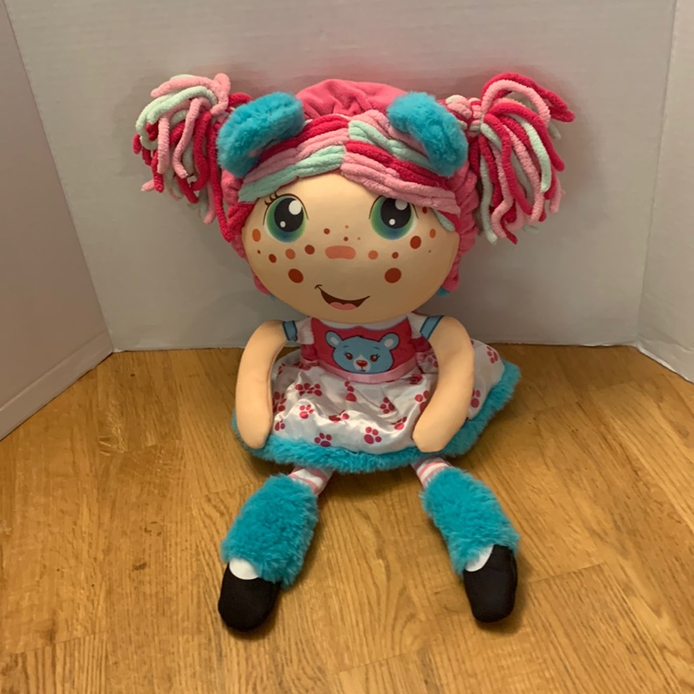 Flip Zee Zoey doll
